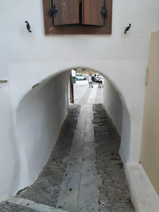 Azura, Traditional Residence In Ano Syros Buitenkant foto
